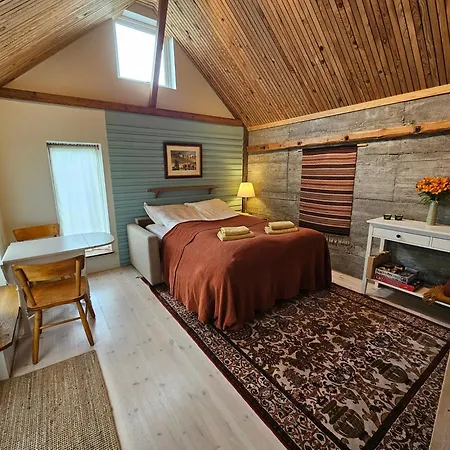 بيت للعطل Sigurd's Tiny House *